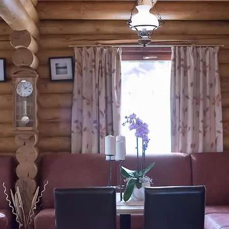 Medora Park - Bagolyvár Rönkház Affittacamere Gárdony